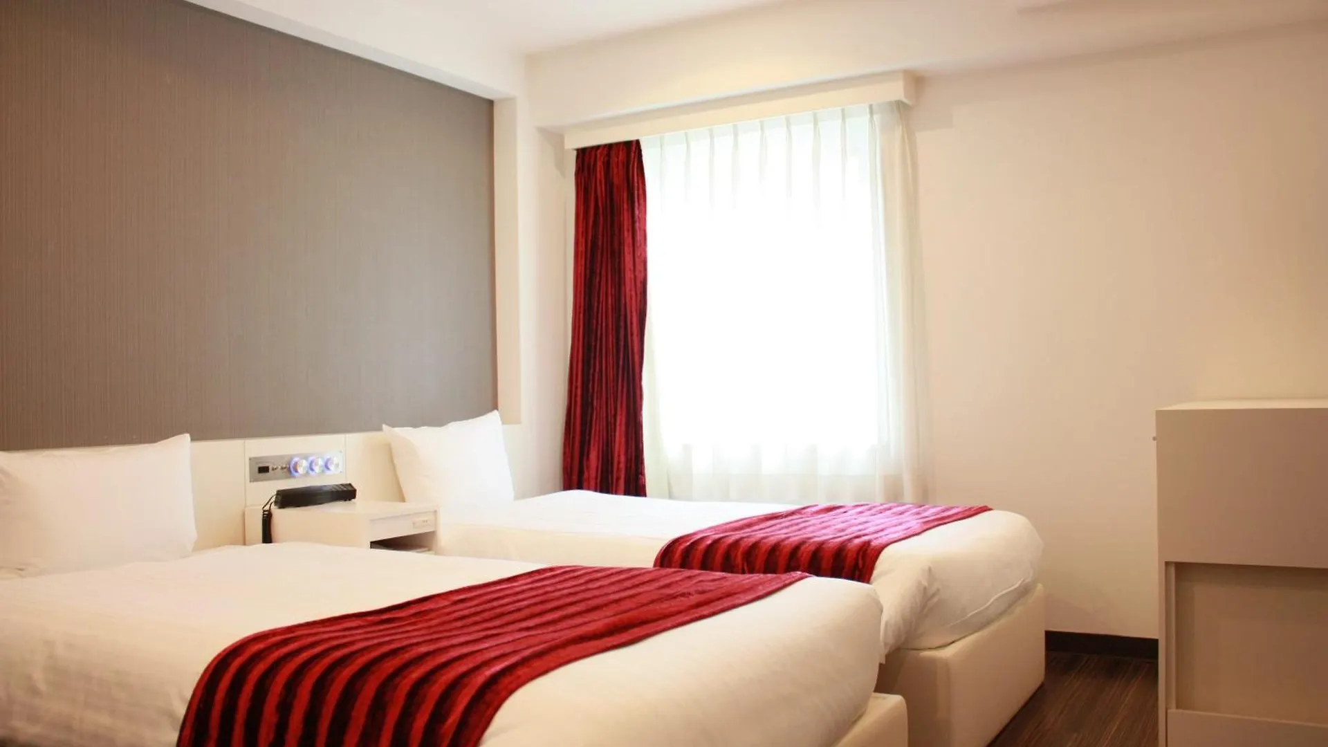 Hotel Vr Osaka 3*,